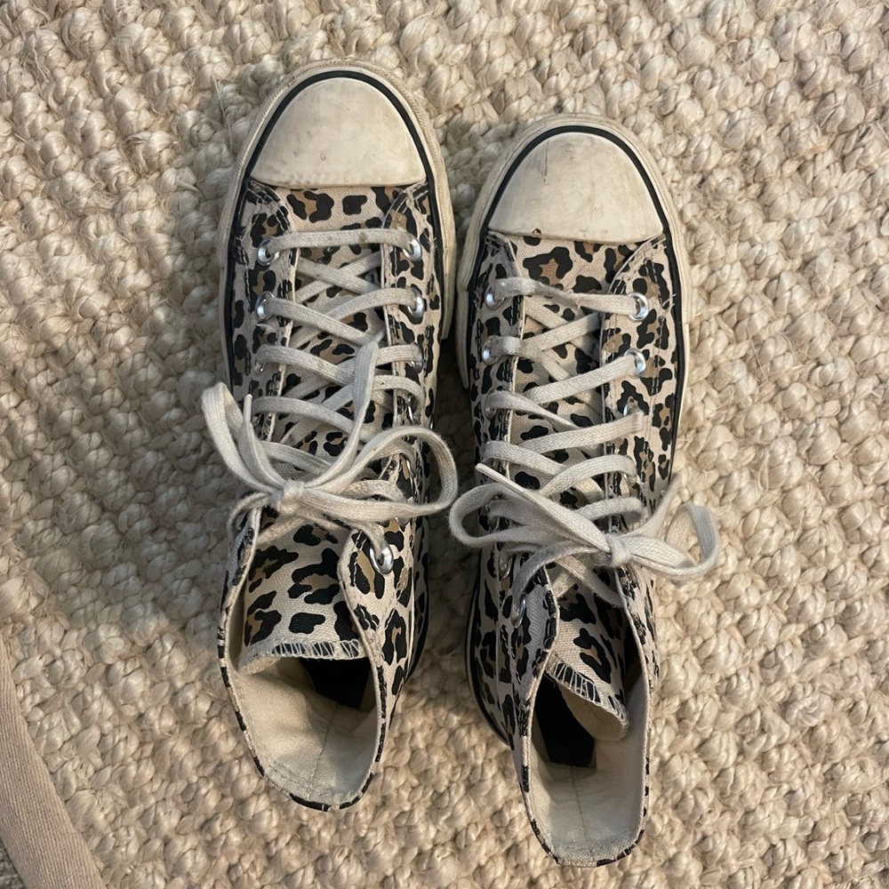 Converse Black and White High-Top Sneakers - Picture 3 of 4